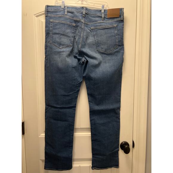 NWT J Crew Mercantile Men’s Denim Straight Leg Athletic Jeans Size 40x34 Blue - Picture 6 of 9